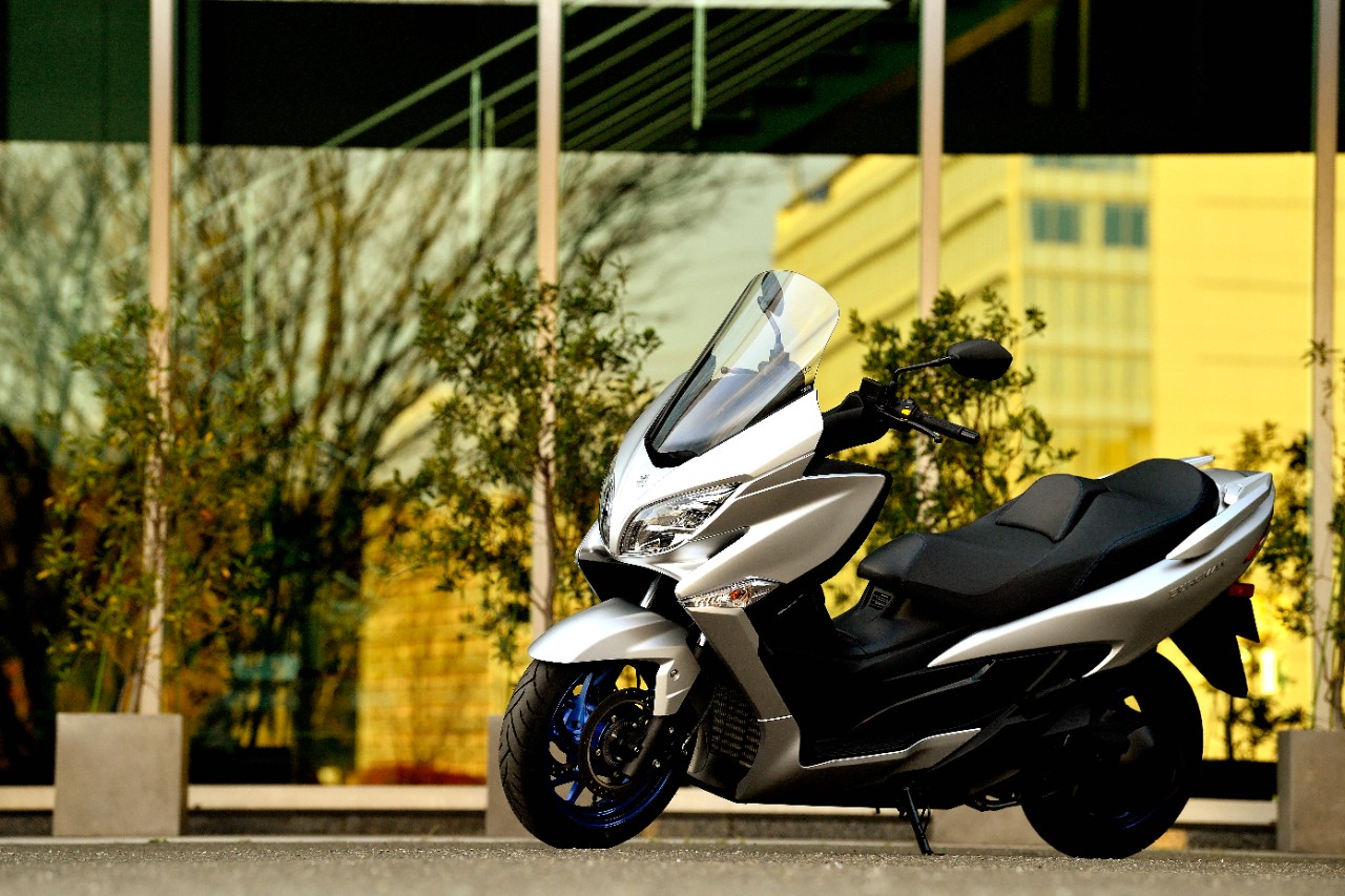 Suzuki Burgman 400: al via la Première! 